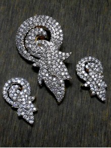 CZ Pendant With Earrings